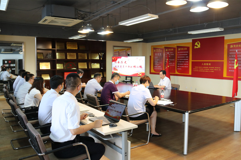 公司党委领导班子成员采取多种形式为党员干部讲授党课